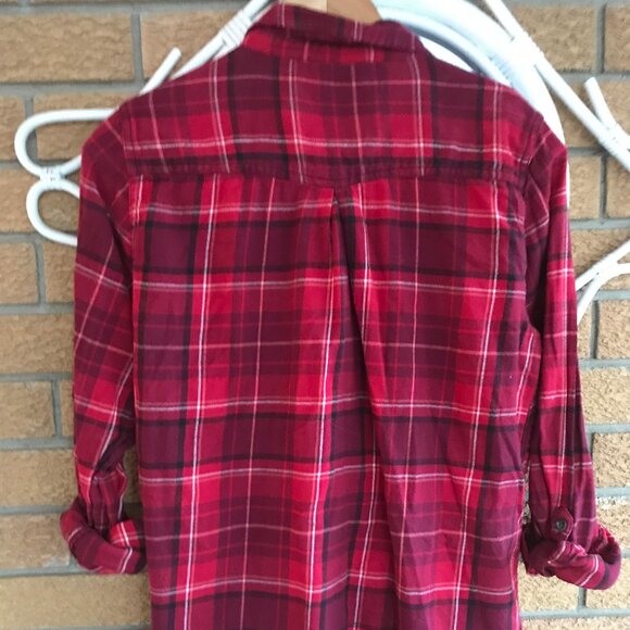 Wind River Ladies Plaid Shirt Size Medium - Picture 2 of 3